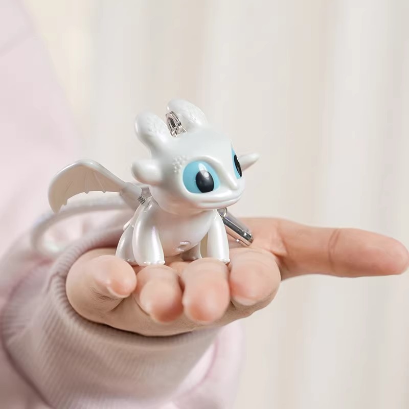 Genuine How to Train Your Drag - Carabiner Keychain ulasan dan harga